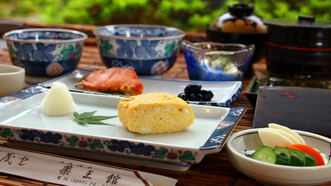 【1泊朝食】観光におすすめ☆炊きたてコシヒカリの朝ごはん［チェックイン23時までＯＫ］